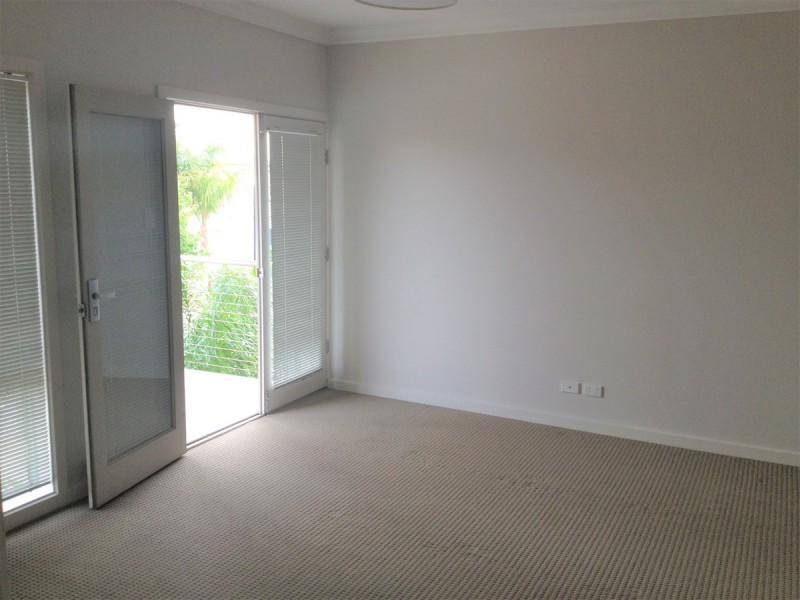 59 Avocet Drive, Mawson Lakes SA 5095