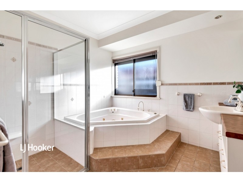 15 Alexis Street, Hope Valley SA 5090