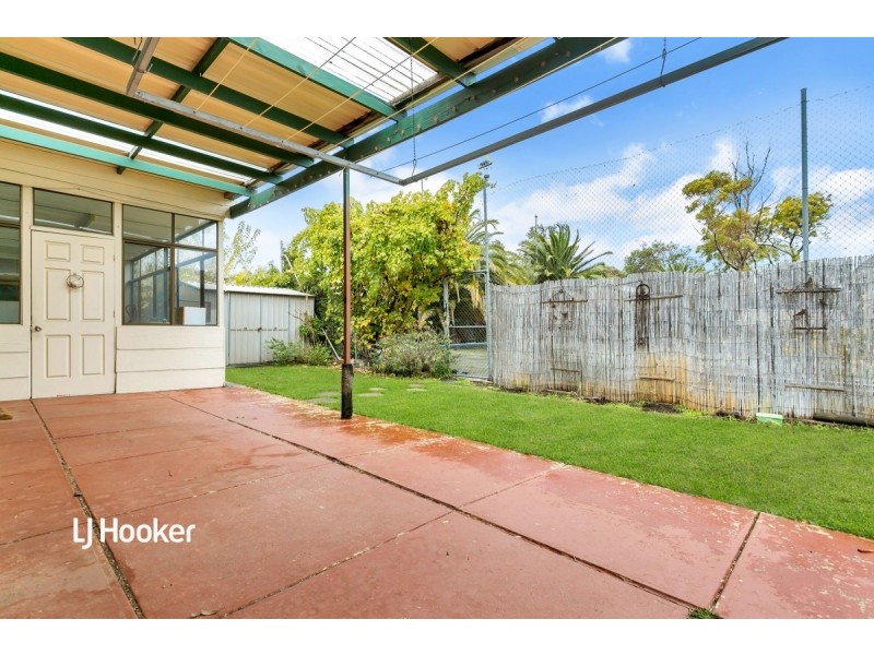 19 Hazel Grove, Ridgehaven SA 5097