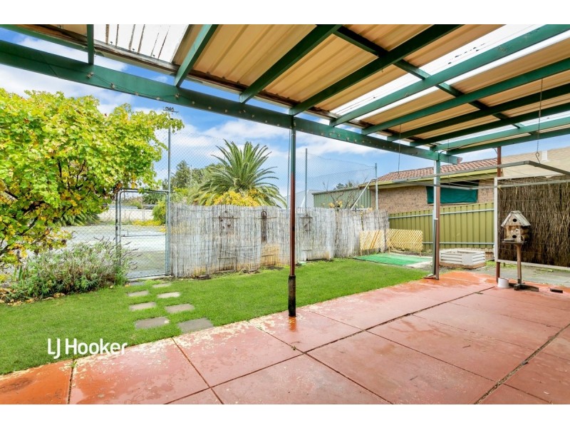 19 Hazel Grove, Ridgehaven SA 5097