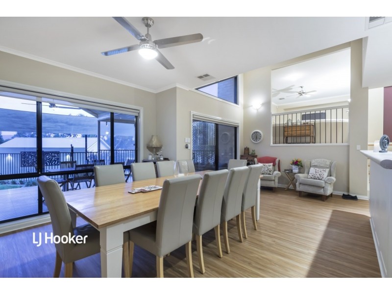 10 Bell Court, Valley View SA 5093