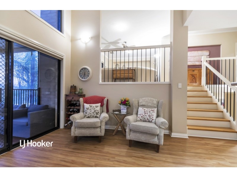 10 Bell Court, Valley View SA 5093