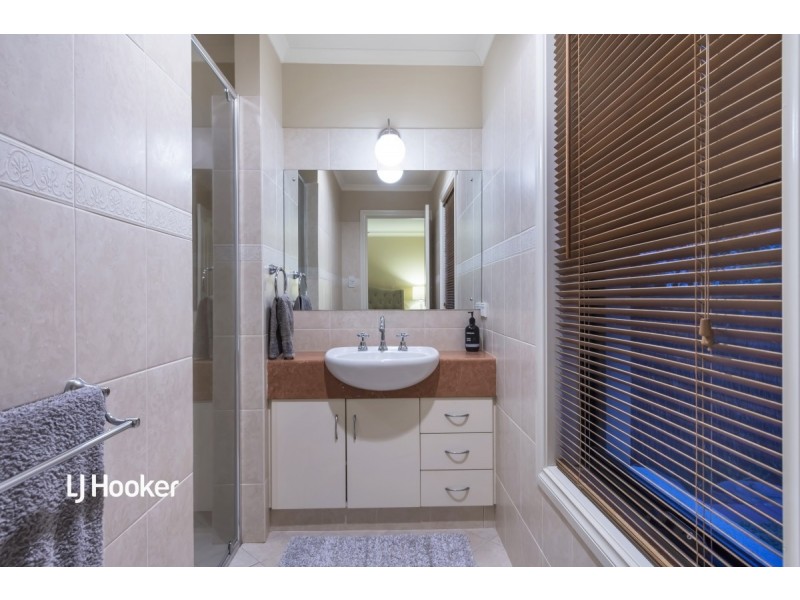 10 Bell Court, Valley View SA 5093