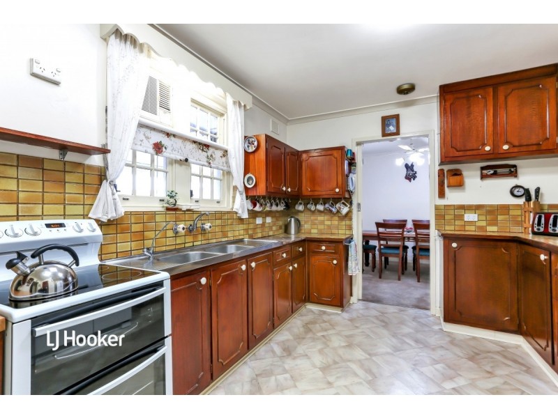 53 Rutherglen Avenue, Valley View SA 5093