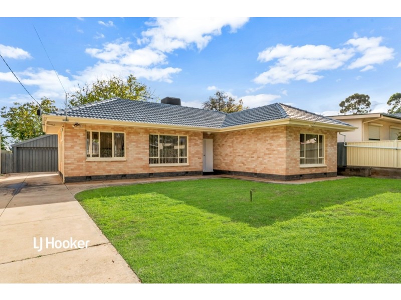 17 Carousel Street, Para Vista SA 5093