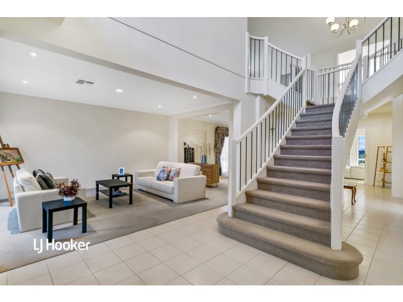 17 Rivergum Close, Walkley Heights SA 5098