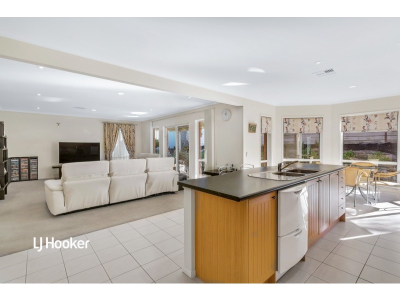17 Rivergum Close, Walkley Heights SA 5098
