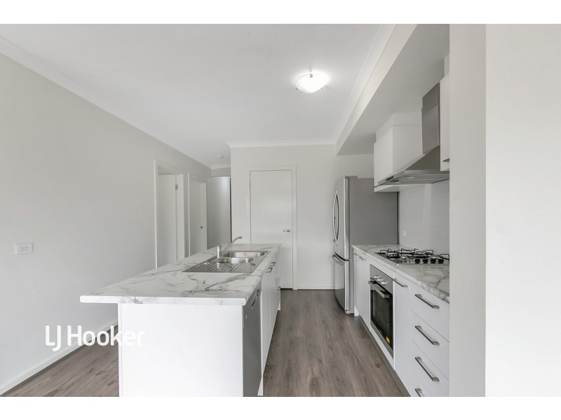 24 Charleston Crescent, Blakeview SA 5114