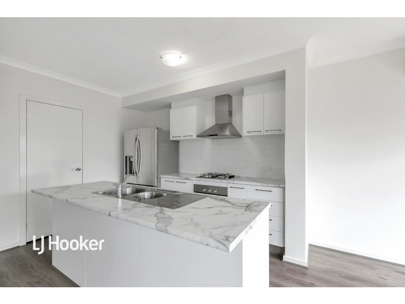 24 Charleston Crescent, Blakeview SA 5114