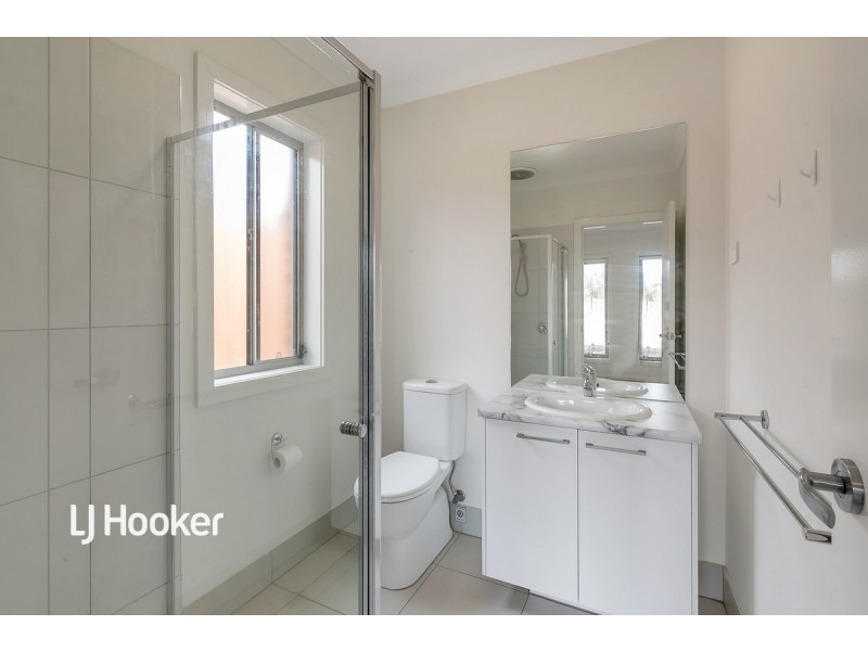 24 Charleston Crescent, Blakeview SA 5114