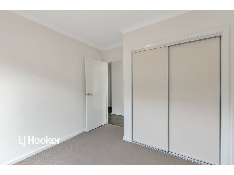 24 Charleston Crescent, Blakeview SA 5114