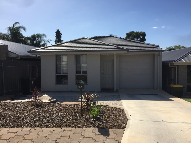 2a Carolan Crescent, Valley View SA 5093