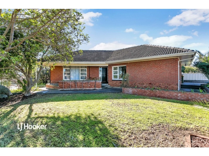 13 Far View Crescent, Ridgehaven SA 5097