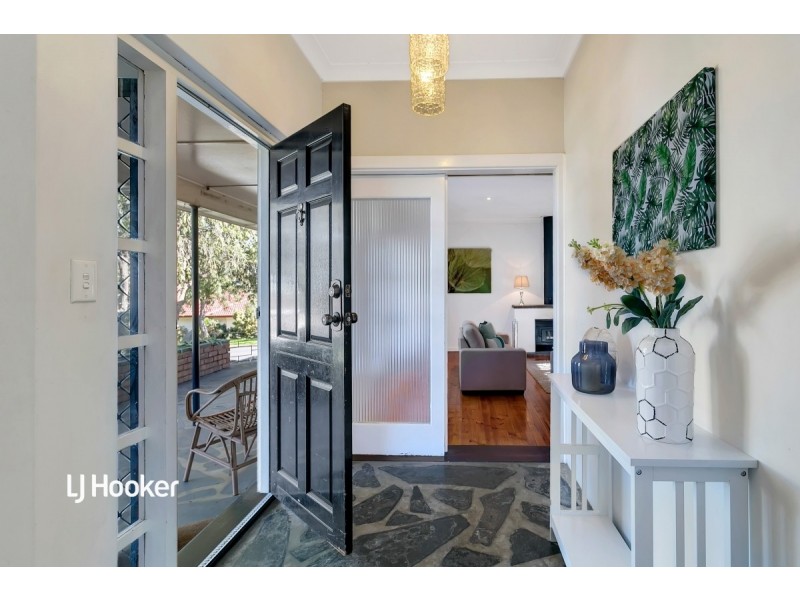 13 Far View Crescent, Ridgehaven SA 5097