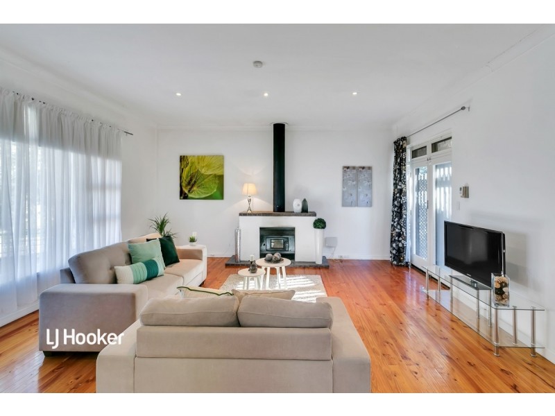 13 Far View Crescent, Ridgehaven SA 5097