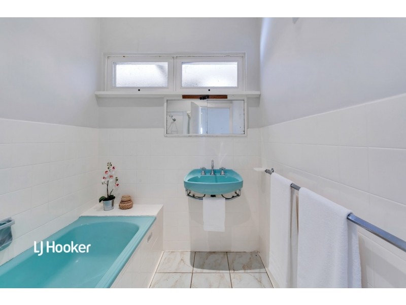 13 Far View Crescent, Ridgehaven SA 5097