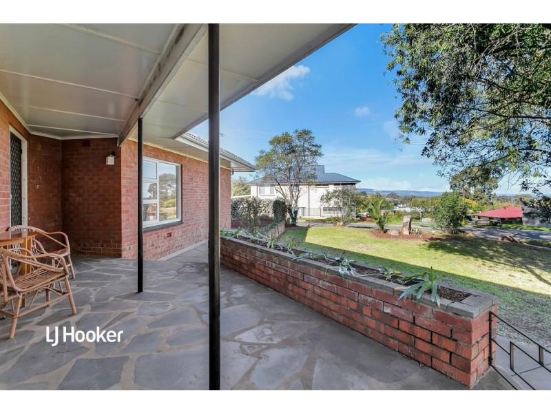 13 Far View Crescent, Ridgehaven SA 5097