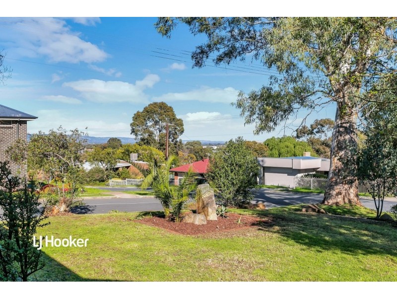 13 Far View Crescent, Ridgehaven SA 5097