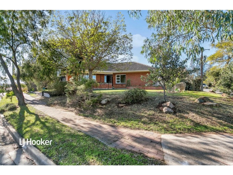 13 Far View Crescent, Ridgehaven SA 5097