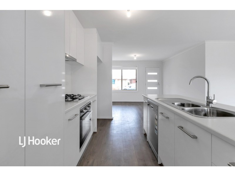 31 Clare Mews, Munno Para West SA 5115