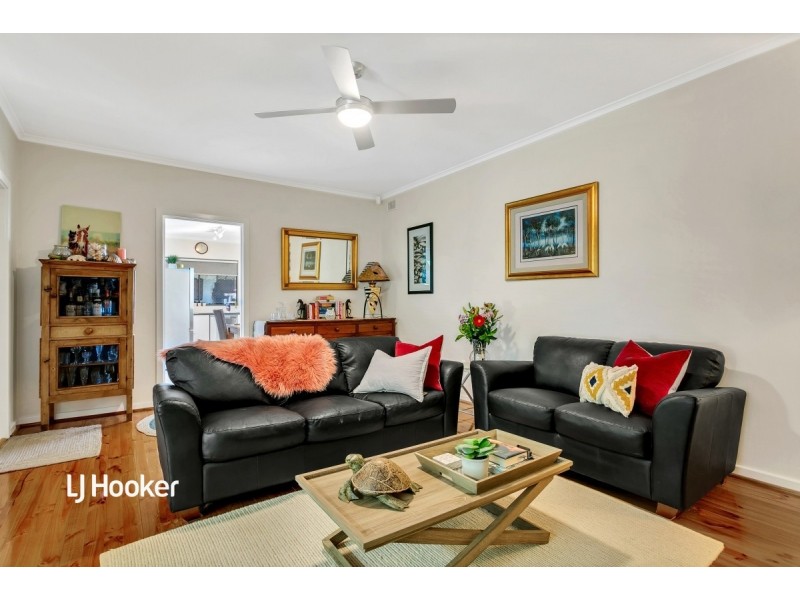 37 Sleep Road, Para Hills SA 5096