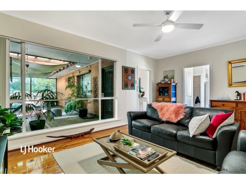 37 Sleep Road, Para Hills SA 5096