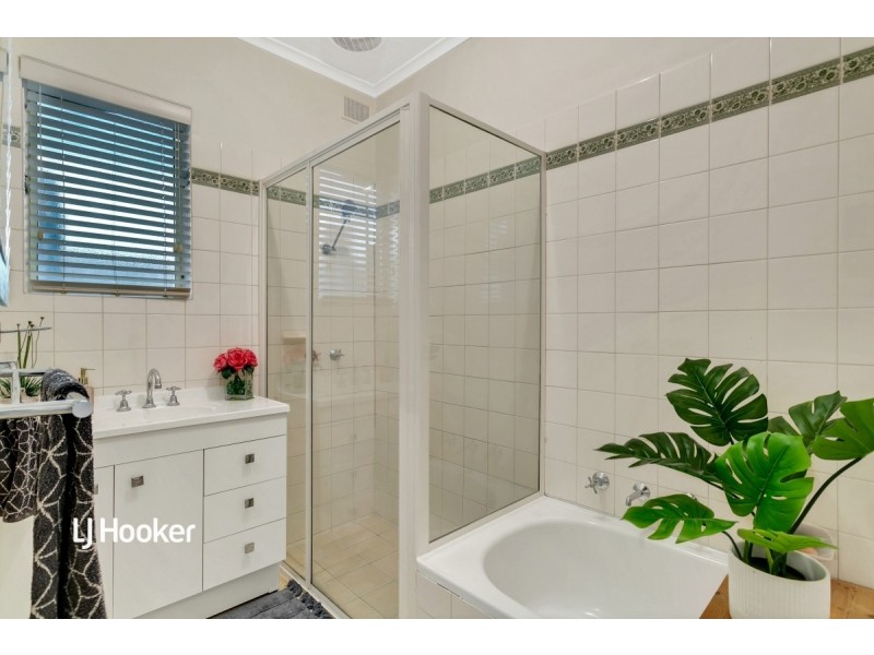 37 Sleep Road, Para Hills SA 5096