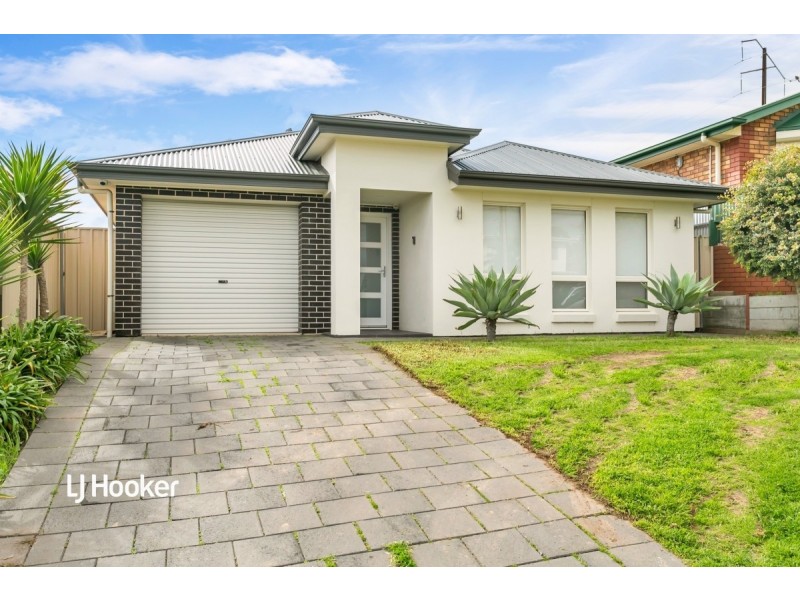 74c Williamson Road, Para Hills SA 5096