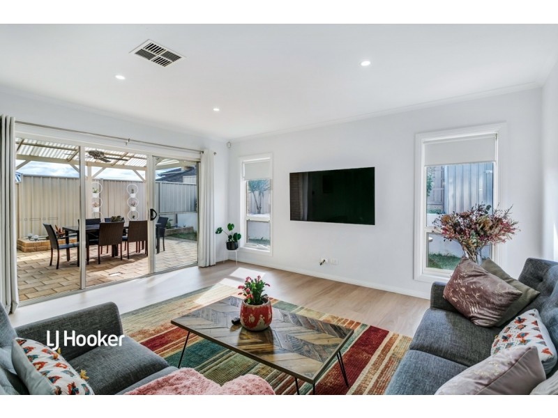 74c Williamson Road, Para Hills SA 5096