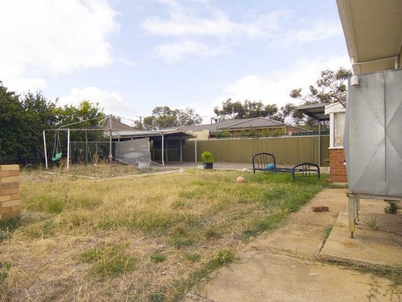 10 Windsor Avenue, Clearview SA 5085