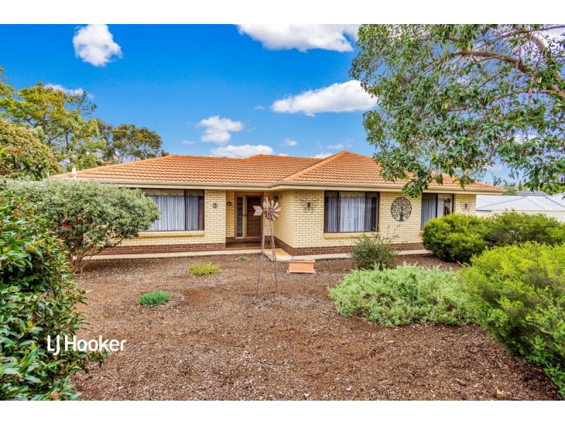 5 Lindsay Avenue, Valley View SA 5093