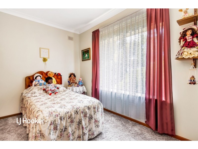 5 Lindsay Avenue, Valley View SA 5093