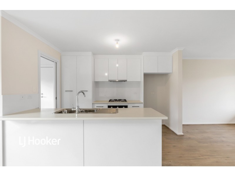 18 Clare Mews, Munno Para West SA 5115