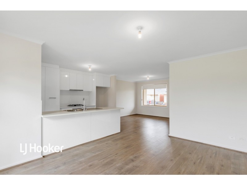 18 Clare Mews, Munno Para West SA 5115