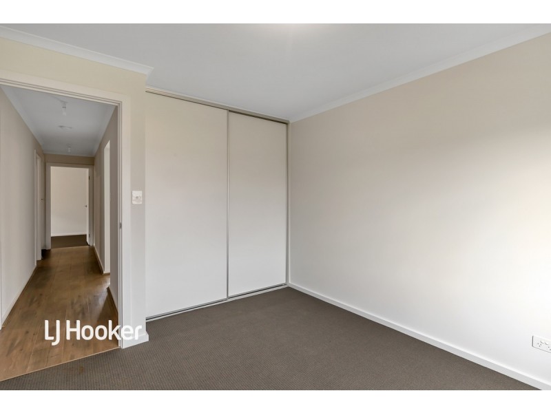 18 Clare Mews, Munno Para West SA 5115