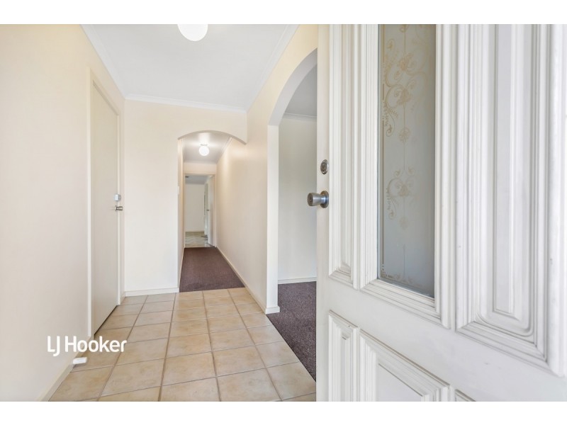 17 Kirkby Circuit, Greenacres SA 5086
