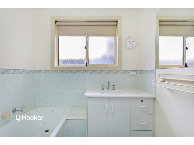 17 Kirkby Circuit, Greenacres SA 5086