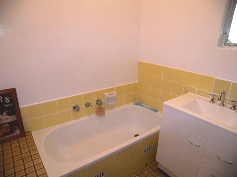 15 Goodall Road, Para Hills SA 5096