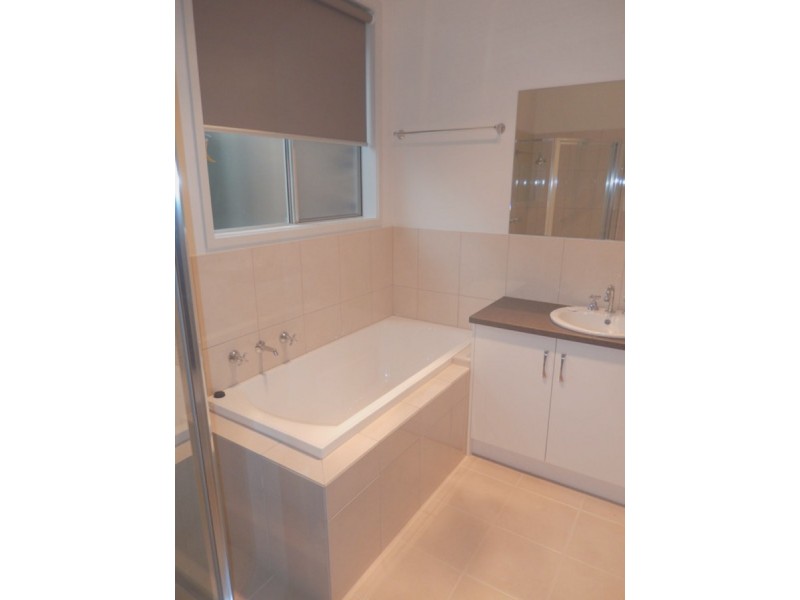 16 Thornton Road, Greenacres SA 5086