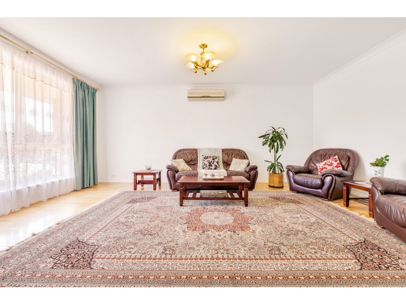 13 Parkwood Avenue, Paradise SA 5075