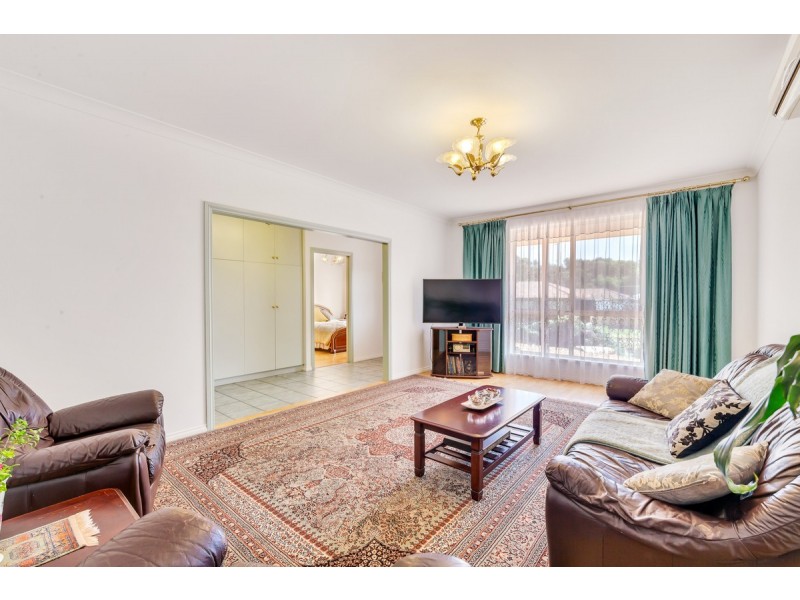 13 Parkwood Avenue, Paradise SA 5075