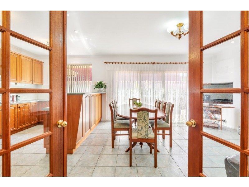 13 Parkwood Avenue, Paradise SA 5075