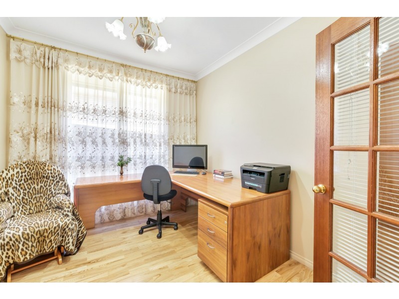 13 Parkwood Avenue, Paradise SA 5075