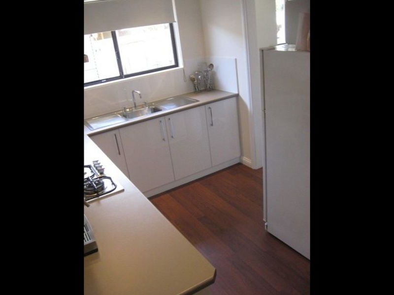 4 Hawker Street, Brompton SA 5007