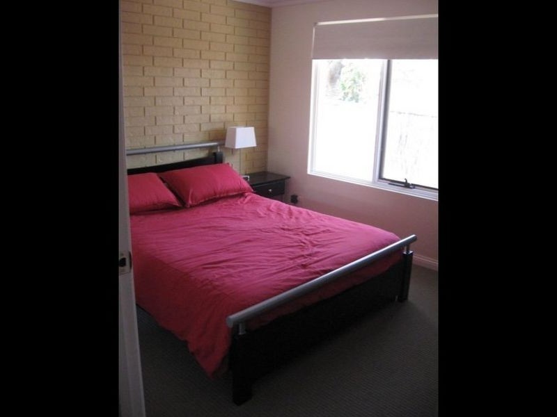 4 Hawker Street, Brompton SA 5007