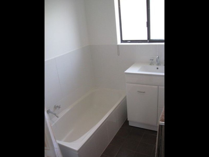 4 Hawker Street, Brompton SA 5007