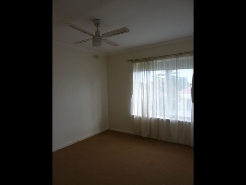 28 Robert Avenue, Broadview SA 5083