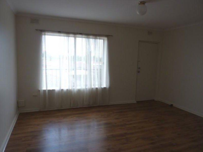 28 Robert Avenue, Broadview SA 5083
