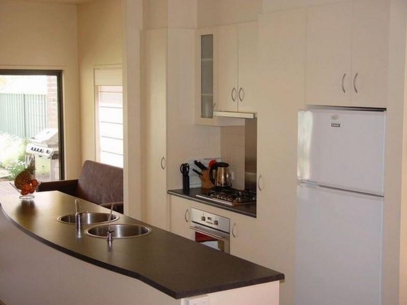 9 Lord Howe Crescent, Mawson Lakes SA 5095