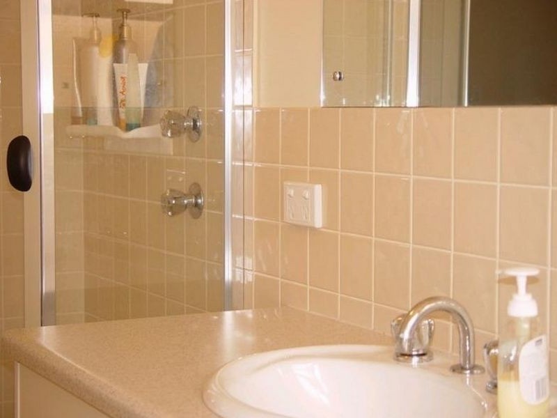 9 Lord Howe Crescent, Mawson Lakes SA 5095